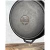 Image 6 : Lodge Cast Iron Skillet Frying Pans