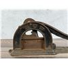 Image 2 : Cast Iron SCW Triumph Plug Cut Tobacco Cutter