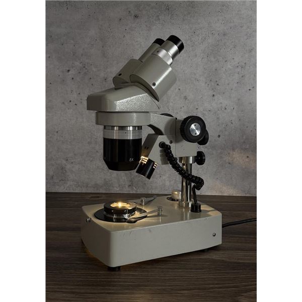 Vigor EL-425 Microscope