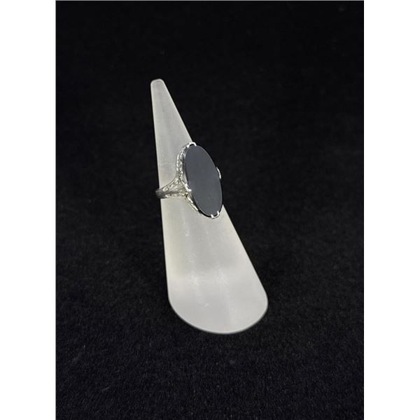 Art Deco 18k White Gold Ring