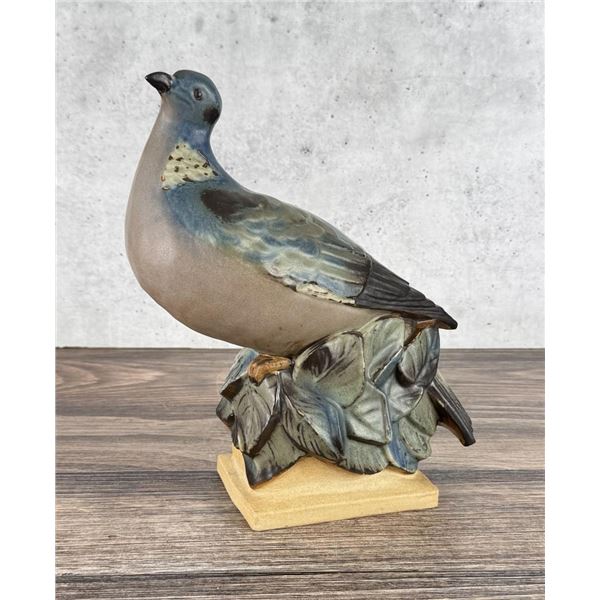 Bing & Grondahl 7036 Porcelain European Dove