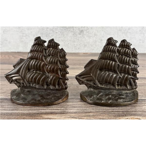 Connecticut Foundry Flying Cloud Bookends