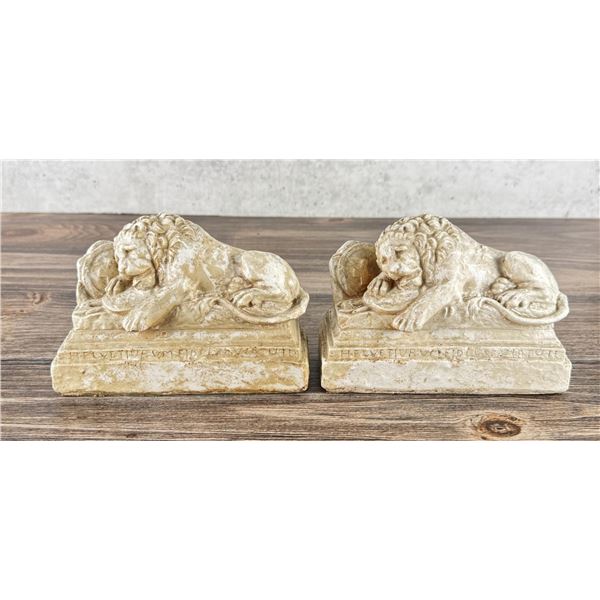 Italian Canova Lion Chalkware Bookends