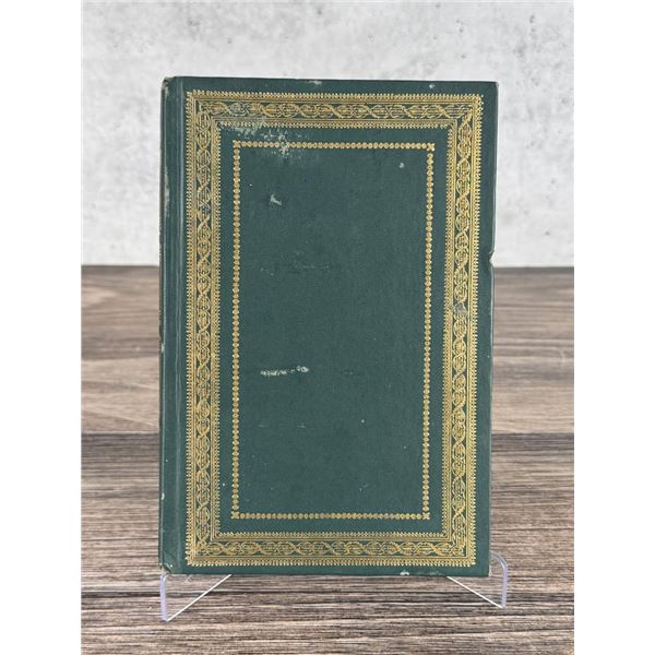 International Collectors Echoes from the Macabre