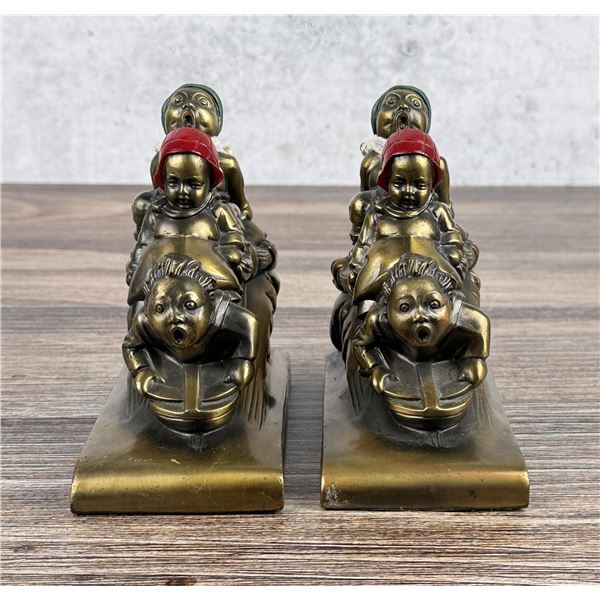 Kronheim & Oldenbusch K&O Sledding Bookends