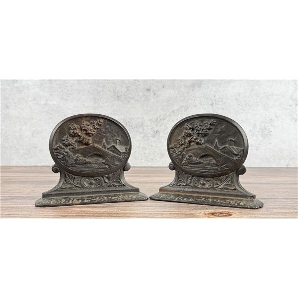 Judd Cast Iron Village Scene Bookends