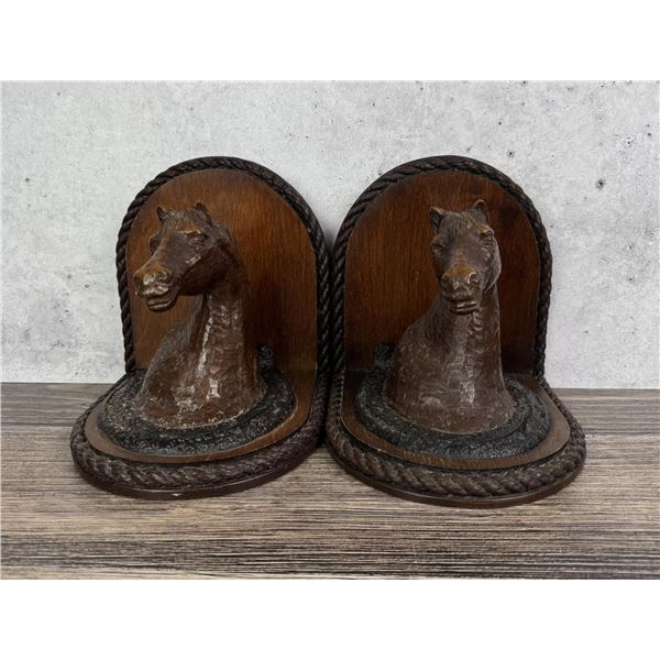 Syroco Horse Bookends