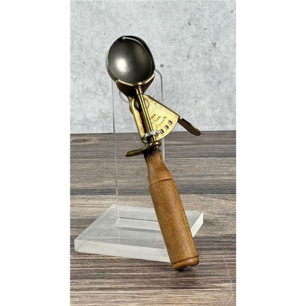 Hamilton Beach Ice Cream Scoop Model 60-B