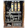 Image 9 : Mills Lion's Head 5c Slot Machine