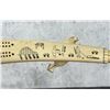 Image 4 : Alaskan Inuit Eskimo Walrus Ivory Cribbage Board