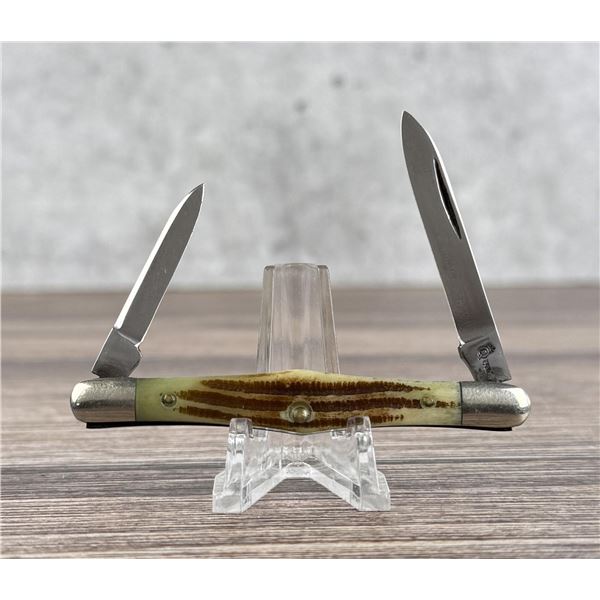 Queen #38 Jigged Bone Handle Pocket Knife