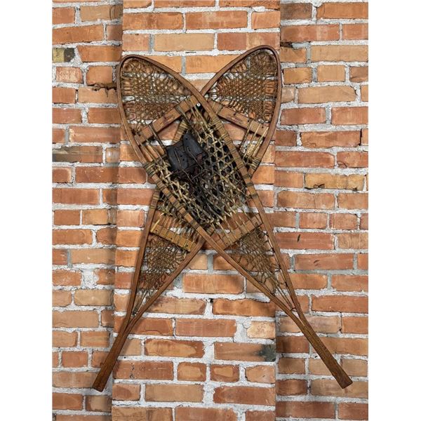 Penobscot Osgood Wood Snowshoes