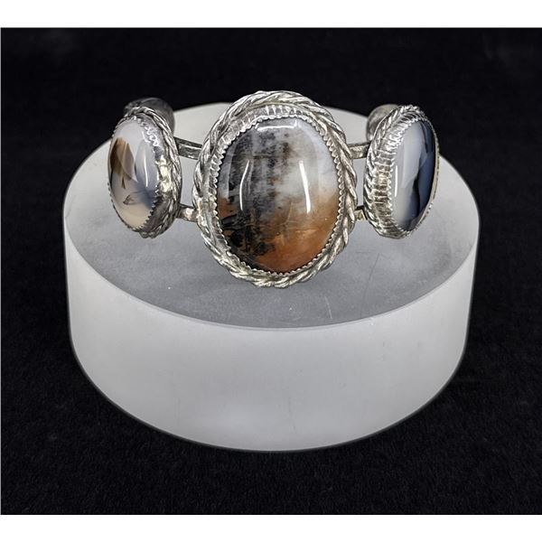 Navajo Sterling Silver Agate Bracelet
