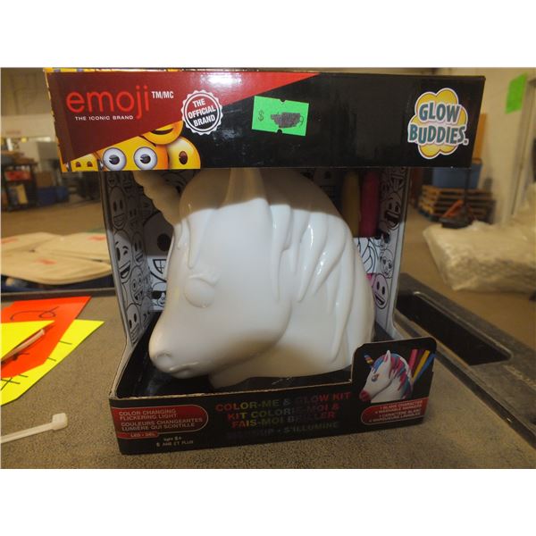 Emoji Color Me Glow Buddy Night Light