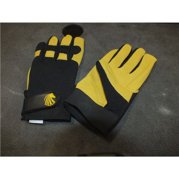 1 Case Of Small Work Gloves