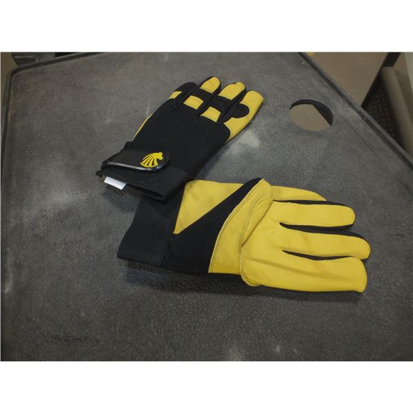 53 Pairs Of XL Work Gloves