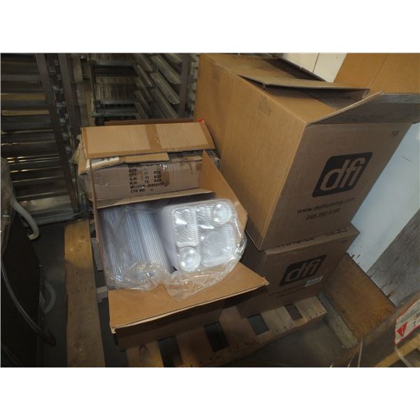 6 Boxes Of To-go Containers w/ Lids