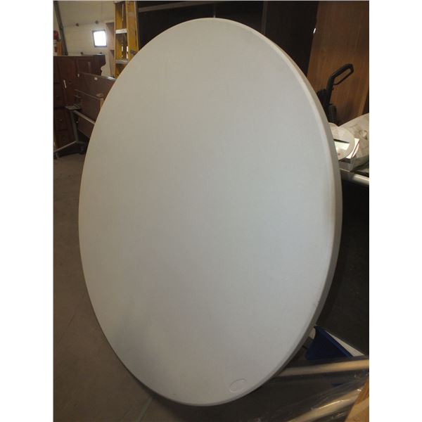 5ft Plastic Round Folding Table