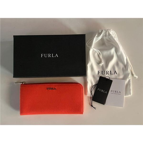 Furla Babylon XL Zip around L Wallet