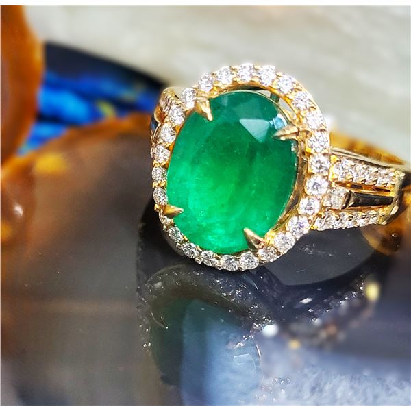 Emerald and Diamond Ring 18K