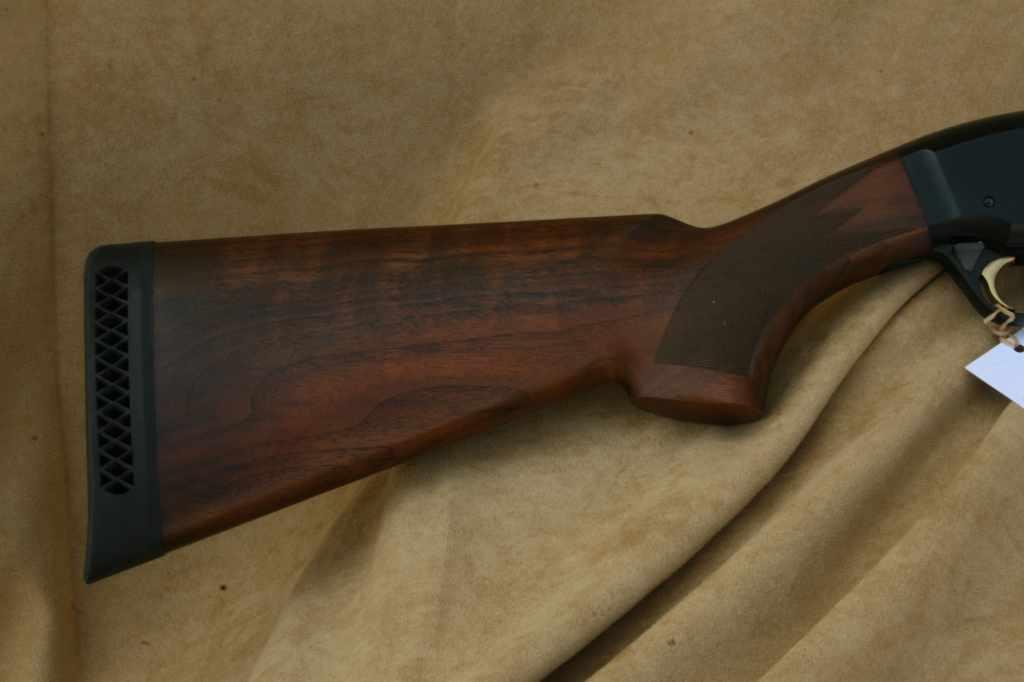 BROWNING "GOLD FUSION" 12 GA, HIVIS SITES, FULL VENT RIB, EXTRA CHOKES