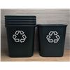 Image 1 : Rubbermaid 28qt Waste Baskets - Lot of 6