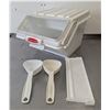 Image 1 : Rubbermaid 2.6 Gallon Ingredient Bin W/Sliding Lid & Scoops