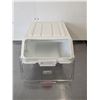Image 2 : Rubbermaid 2.6 Gallon Ingredient Bin W/Sliding Lid & Scoops