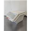 Image 3 : Rubbermaid 2.6 Gallon Ingredient Bin W/Sliding Lid & Scoops
