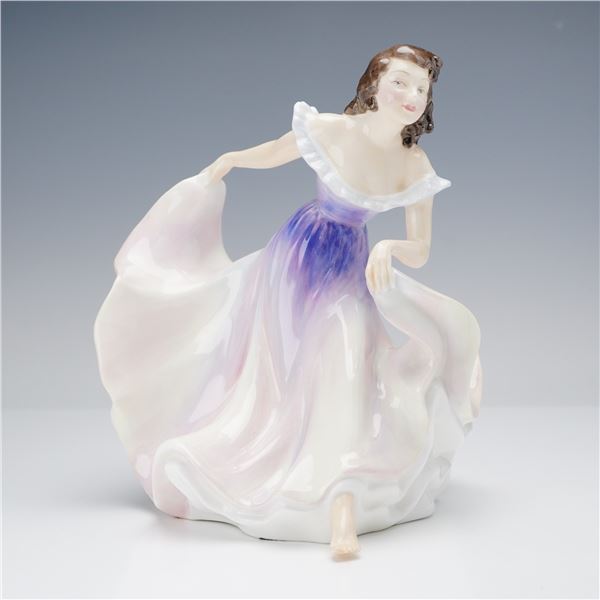 Royal Doulton Figurine, A Gypsy Dance HN 2230