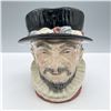 Image 1 : Beefeater ER D6206 - Large - Royal Doulton Character Jug