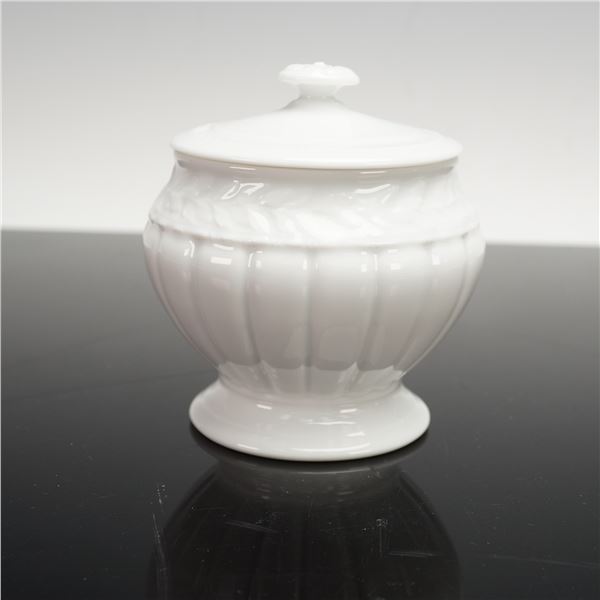 Bernardaud White Porcelain Covered Sugar bowl, Louvre