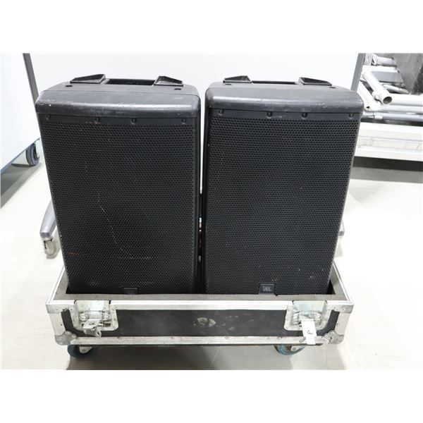 LOT: 2 x HAUT-PARLEUR JBL EON 612 DANS ROADCASE