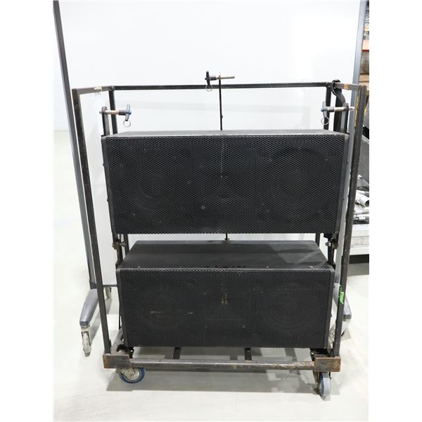 LOT: 2 HAUT-PARLEURS 500W (RTSYS) DANS UNE CAGE MOBILE 35"x17"x46"