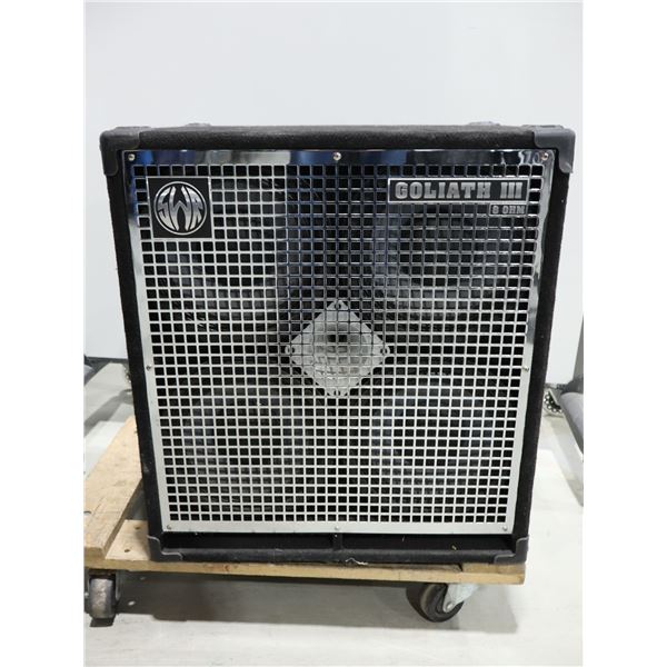 AMPLIFICATEUR DE BASSE SWR GOLIATH III 18"x23"x25"