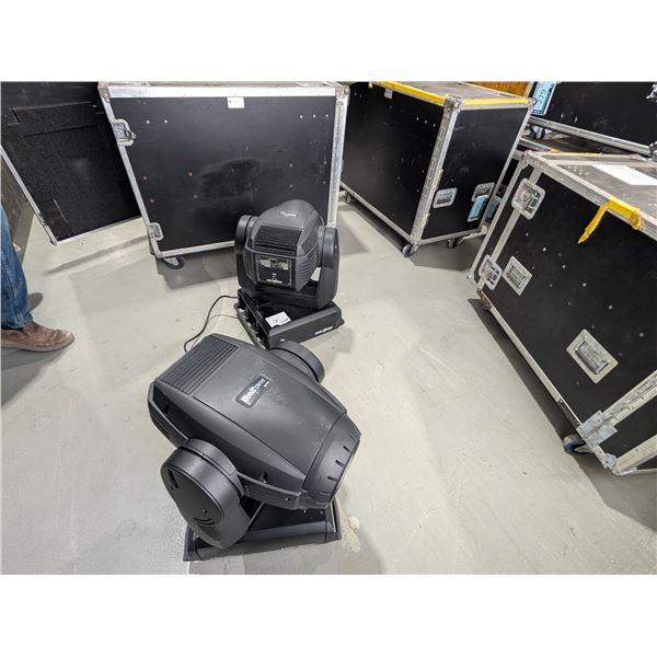 LOT: 2 PROJECTEURS ROBOTISÉS MARTIN MAC 2000 A/ROADCASE 47"x23"x30"