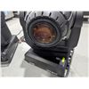 Image 2 : LOT: 2 PROJECTEURS ROBOTISÉS MARTIN MAC 2000 A/ROADCASE 47"x23"x30"
