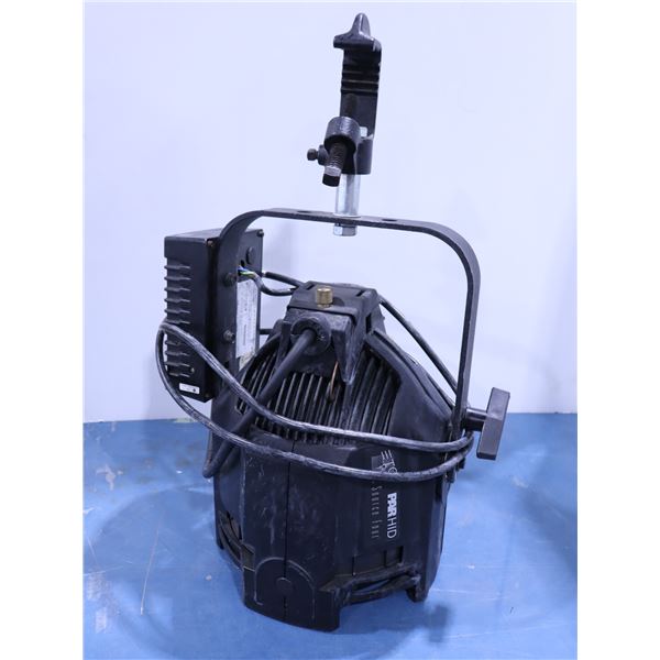 LAMPE HALOGENES ETC SOURCE FOUR PAR HID 150w #M150/MHS-UX-LF-CAD