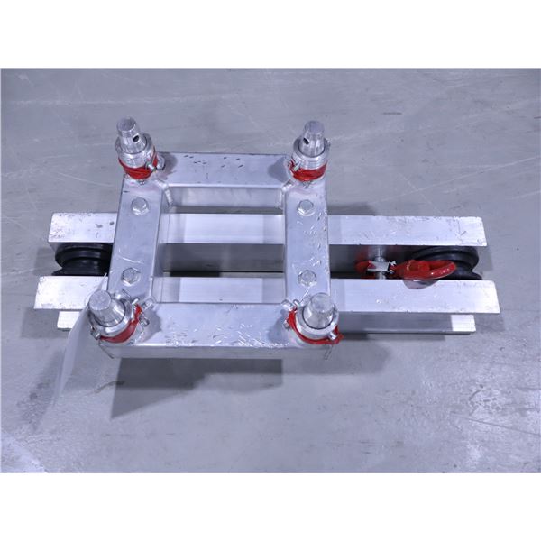 PARTIE SUPÉRIEURE DU SYSTÈME DE TOUR À TREILLIS F34 « COSMIC TRUSS »