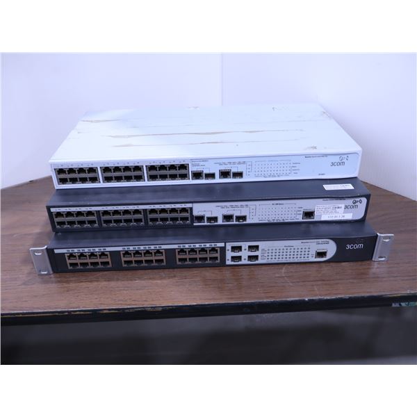 LOT DE 3 SWITCHES DE RESEAU 3COM 2426 PWR PLUS