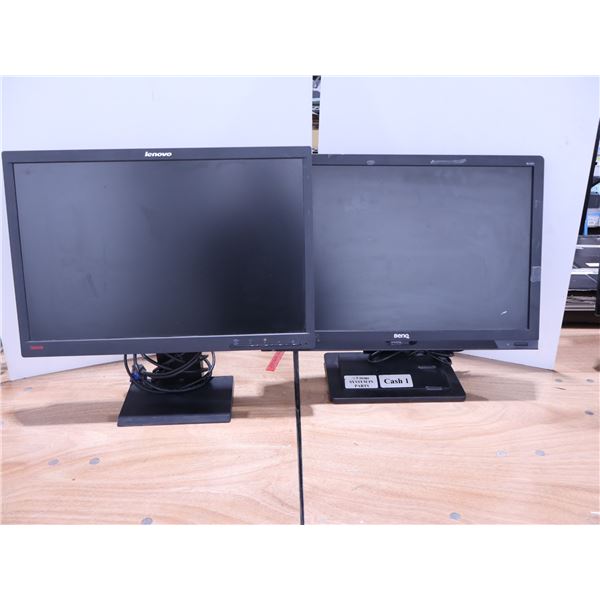 LOT DE 2 MONITEURS 23.6" ASST