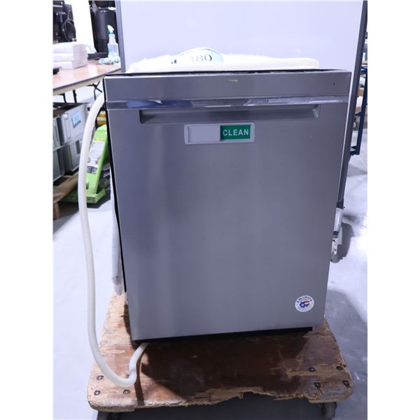 LAVE-VAISELLE WHIRLPOOL 24"x26"x34"