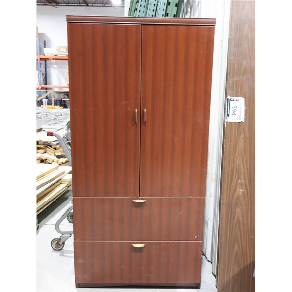 CABINET EN BOIS