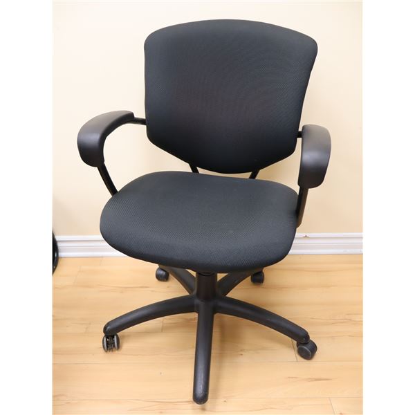 CHAISE DE BUREAU FINI TISSU