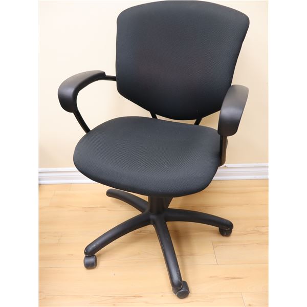 CHAISE DE BUREAU FINI TISSU