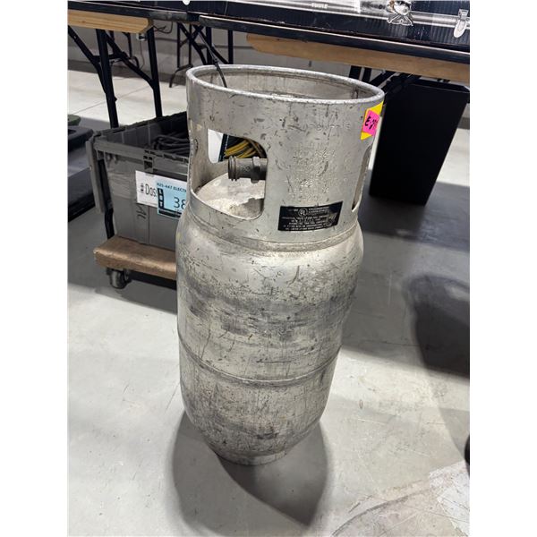 LOT DE 3 RÉSERVOIRS DE PROPANE (VIDE)