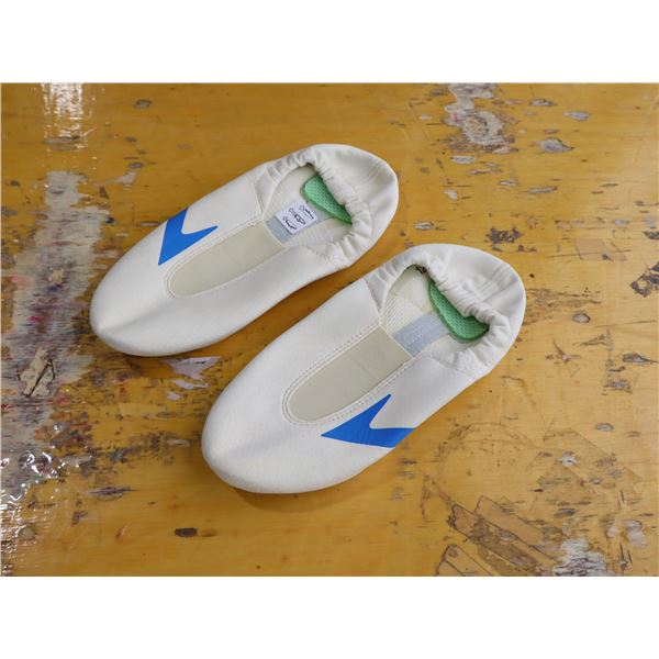 LOT DE 7 PAIRES SOULIERS DE DANSE GR ASST *NEUF*