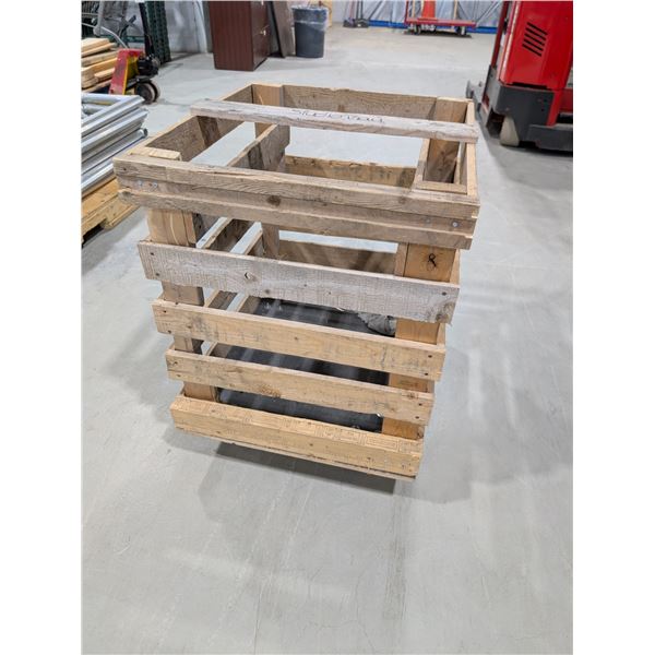 BOÎTE MOBILE EN BOIS 30"x26"x34"