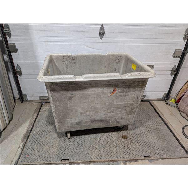 BAC MOBILE EN PLASTIQUE 41"x32"x36"