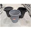 Image 1 : LOT DE 3 POUBELLES 75L